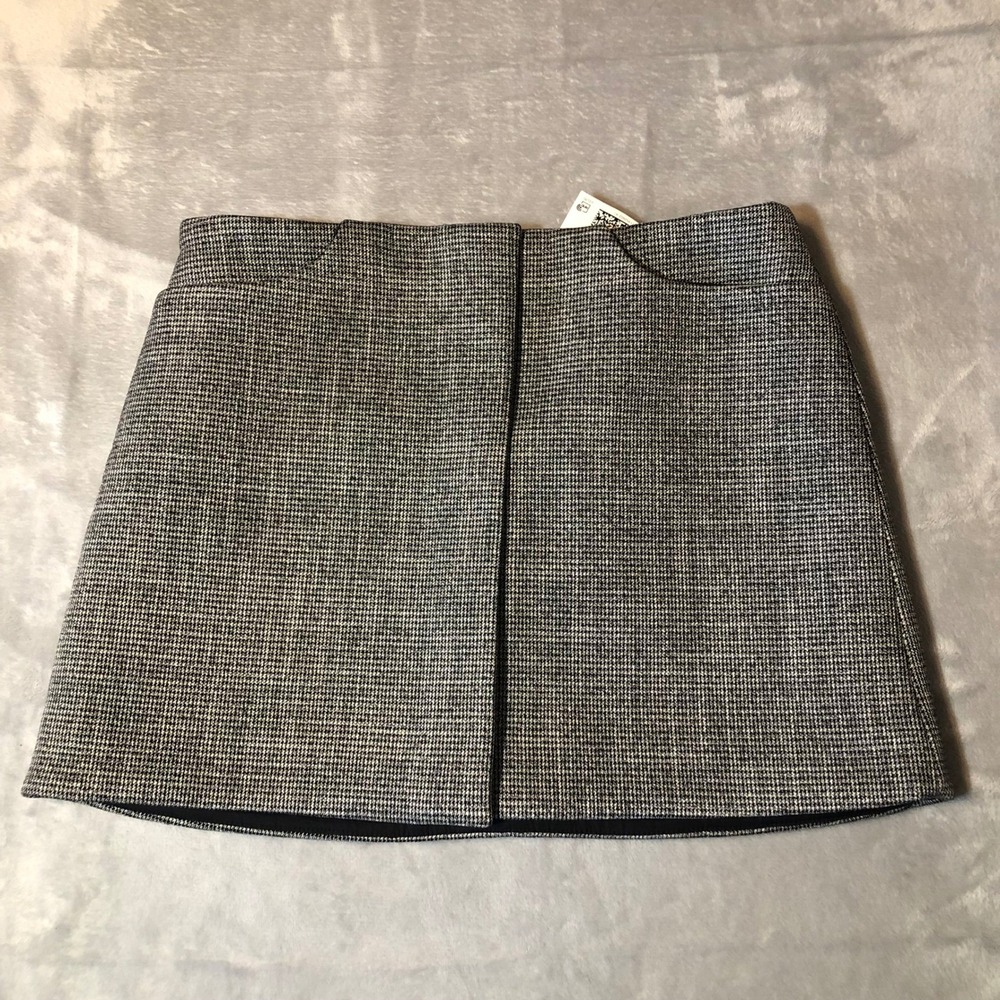 H&M Edition Houndstooth Mini Skirt Women Size 4 Snap Front MicroCheck Preppy New